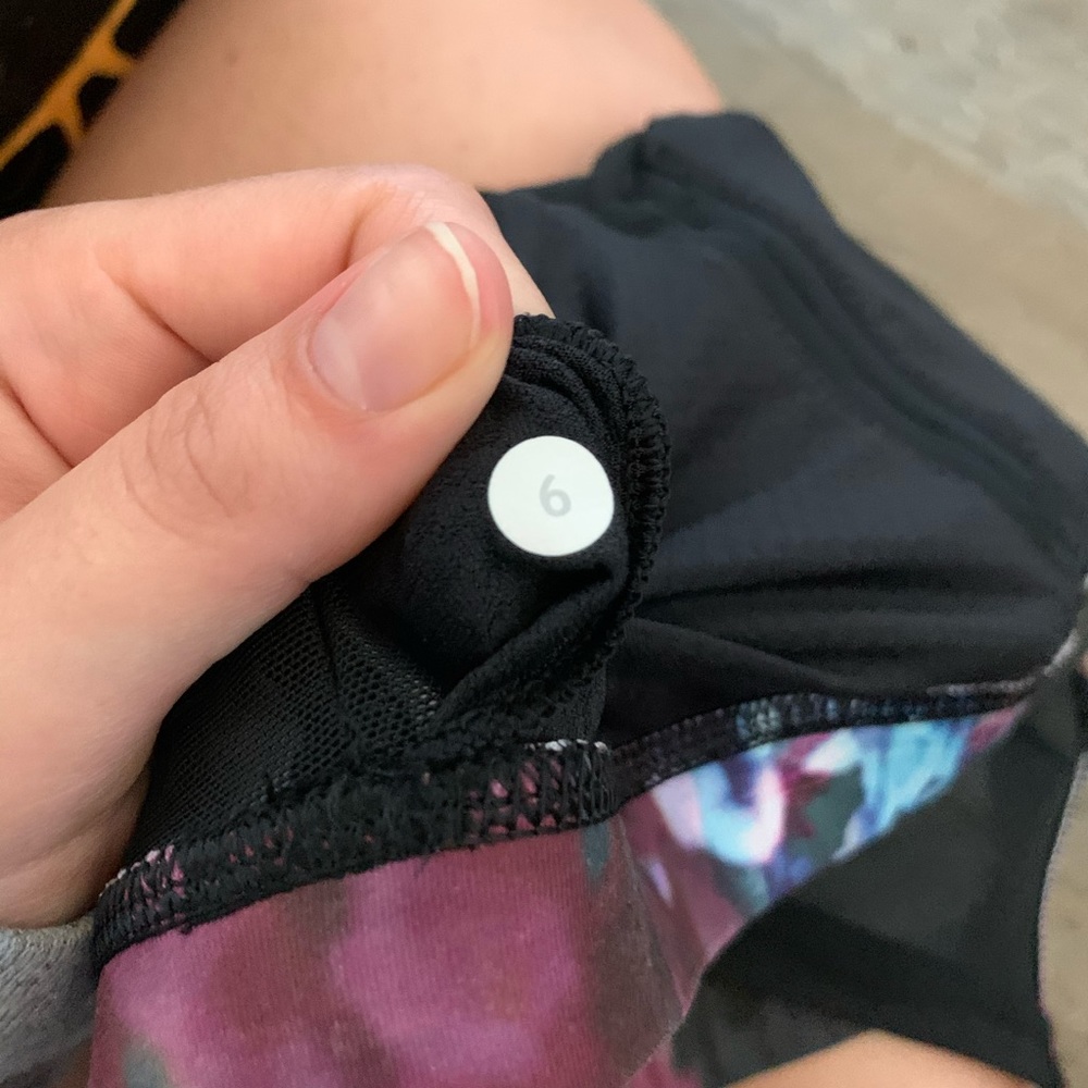 LuluLemon Floral Pirouette Sports Bra - Picture 13 of 16
